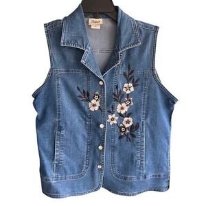 DISTINCT VTG denim blue jeans floral embroidered vest boho coastal NWOT Sz M